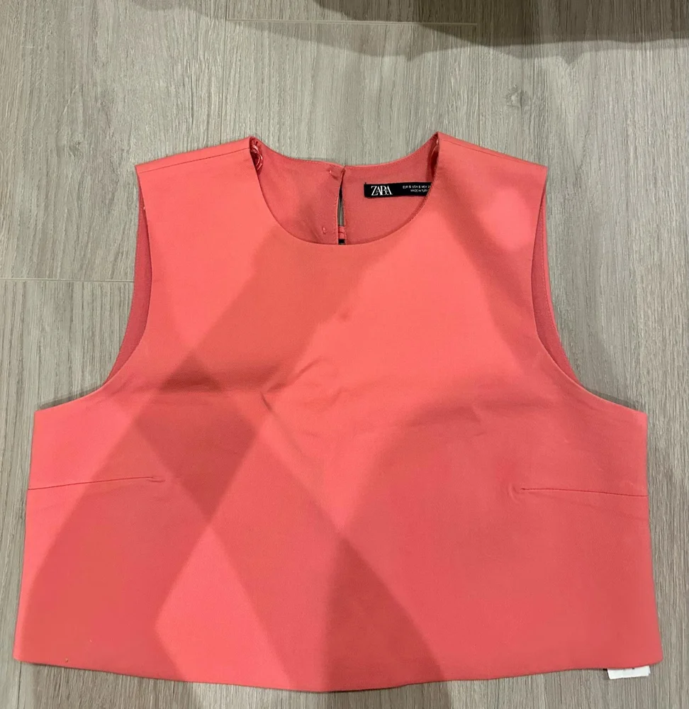Zara تانك توب