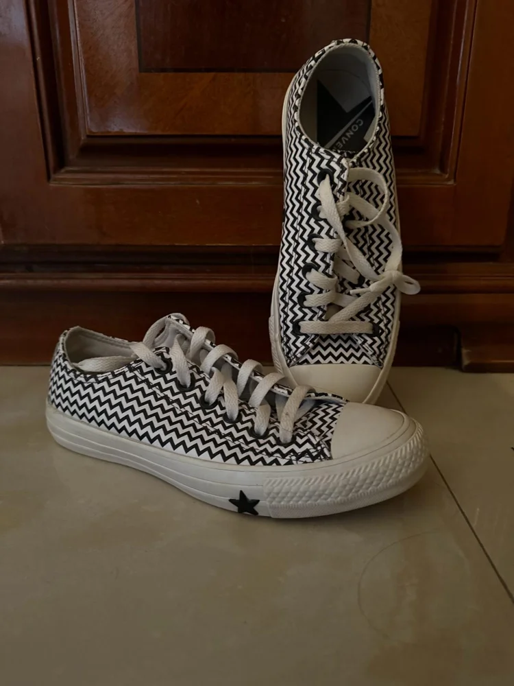 Converse سنيكرز