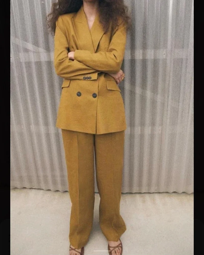 Zara بنطلونات
