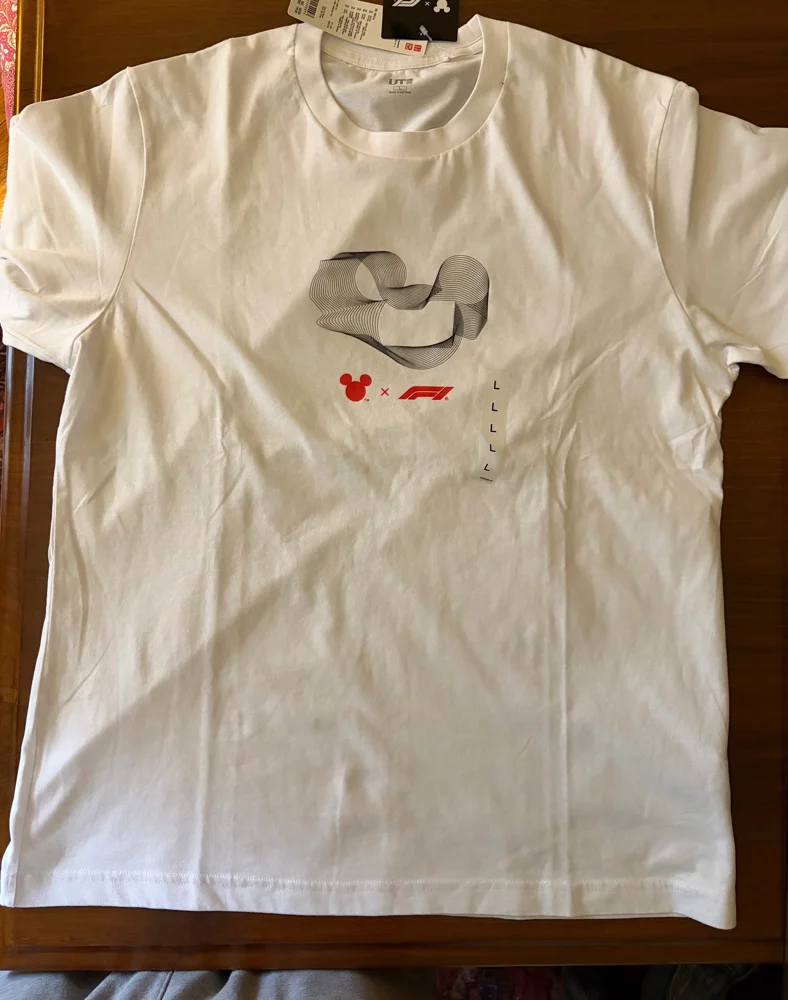 Uniqlo T-shirts, size L