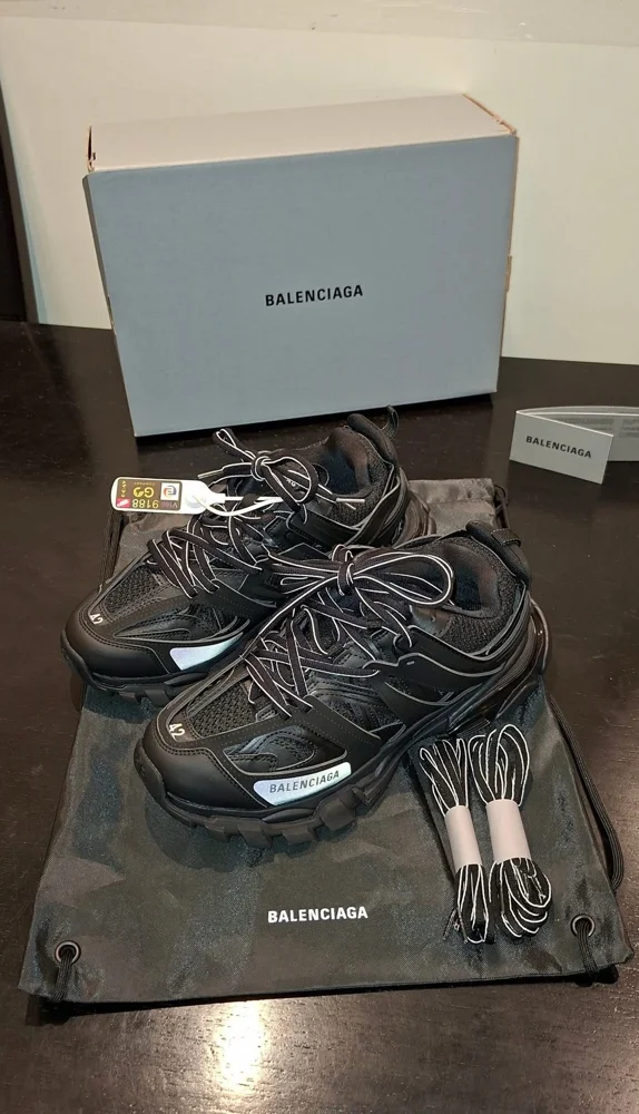 Balenciaga Sneakers, New with tags, size 41, photo 3