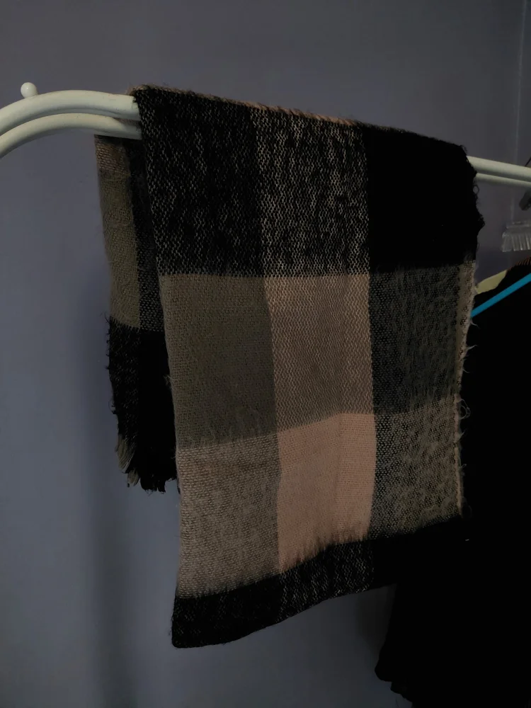 Scarves & Shawls, Very good, photo 2
