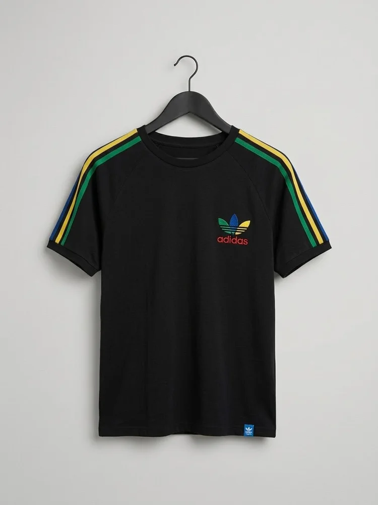 adidas Originals T-shirts, size S