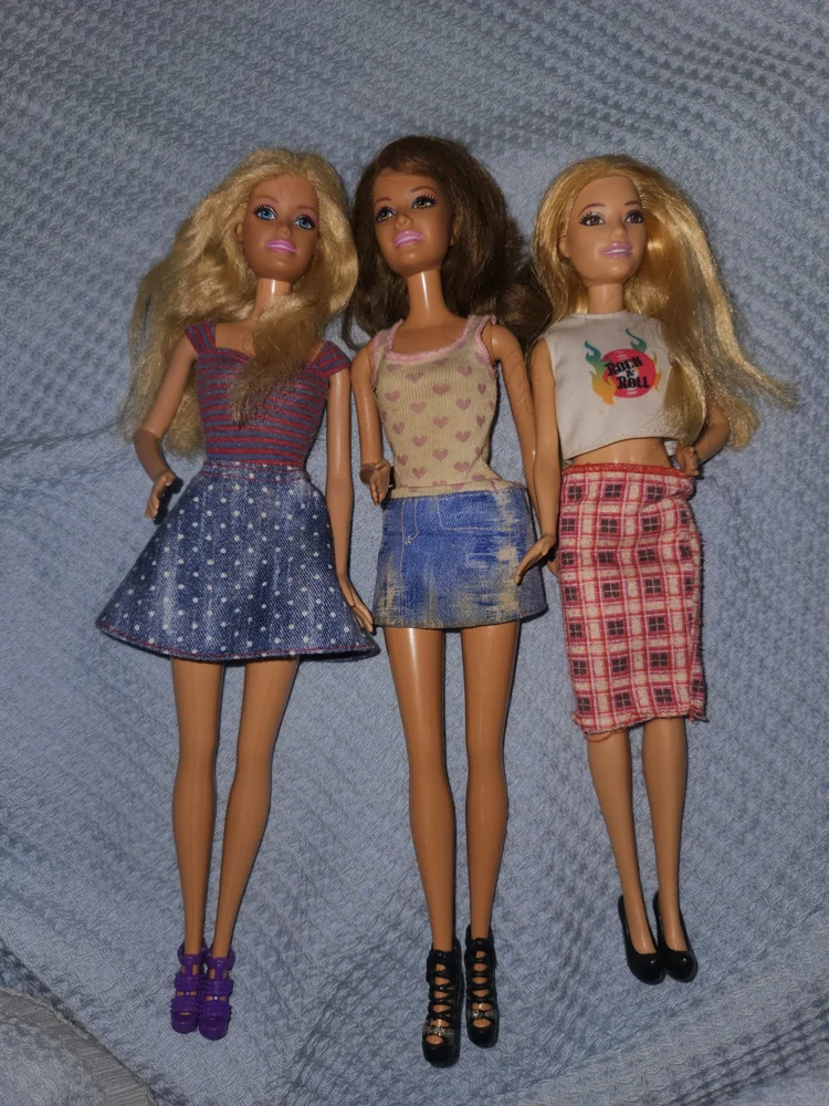 Barbie Figures & Games