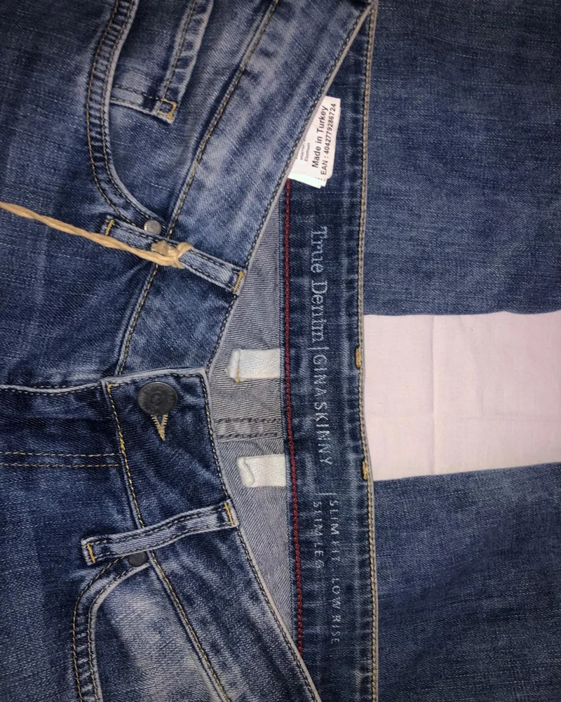 Jeans