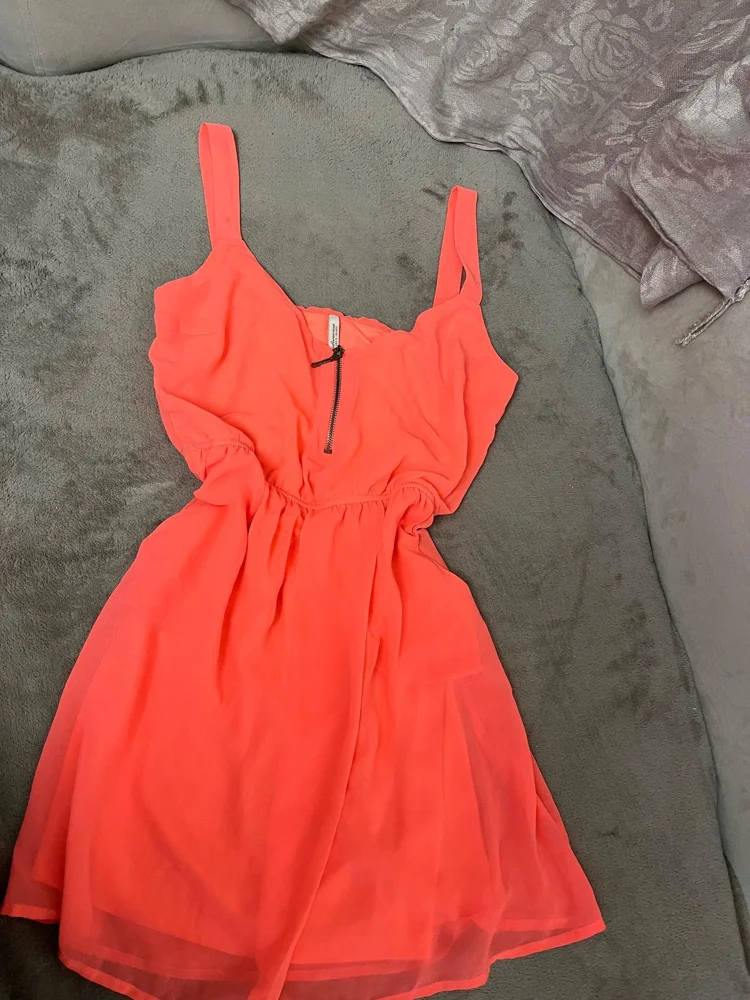 Stradivarius فساتين صيفي