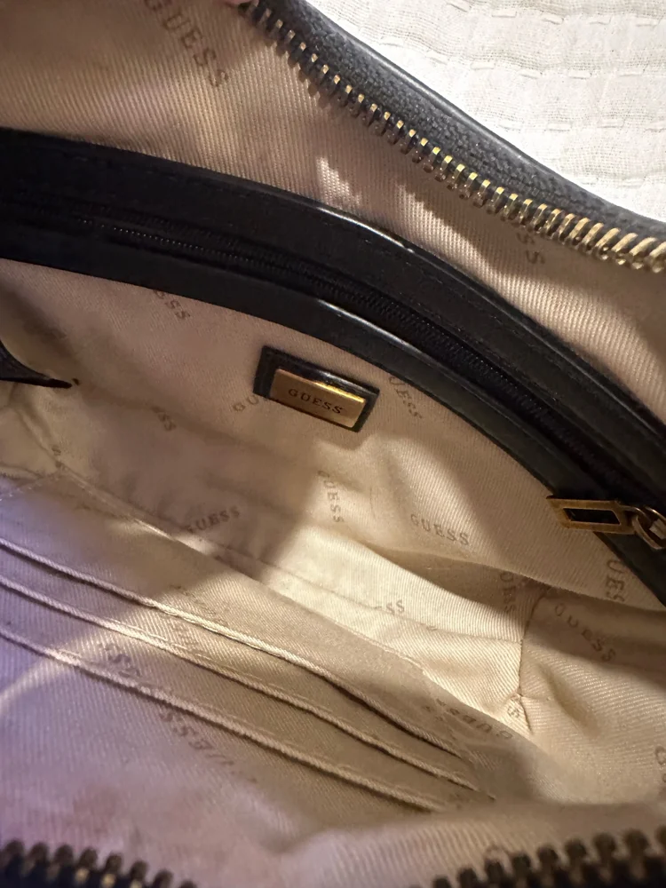 GUESS Cross-Body Bags, Excellent, photo 5