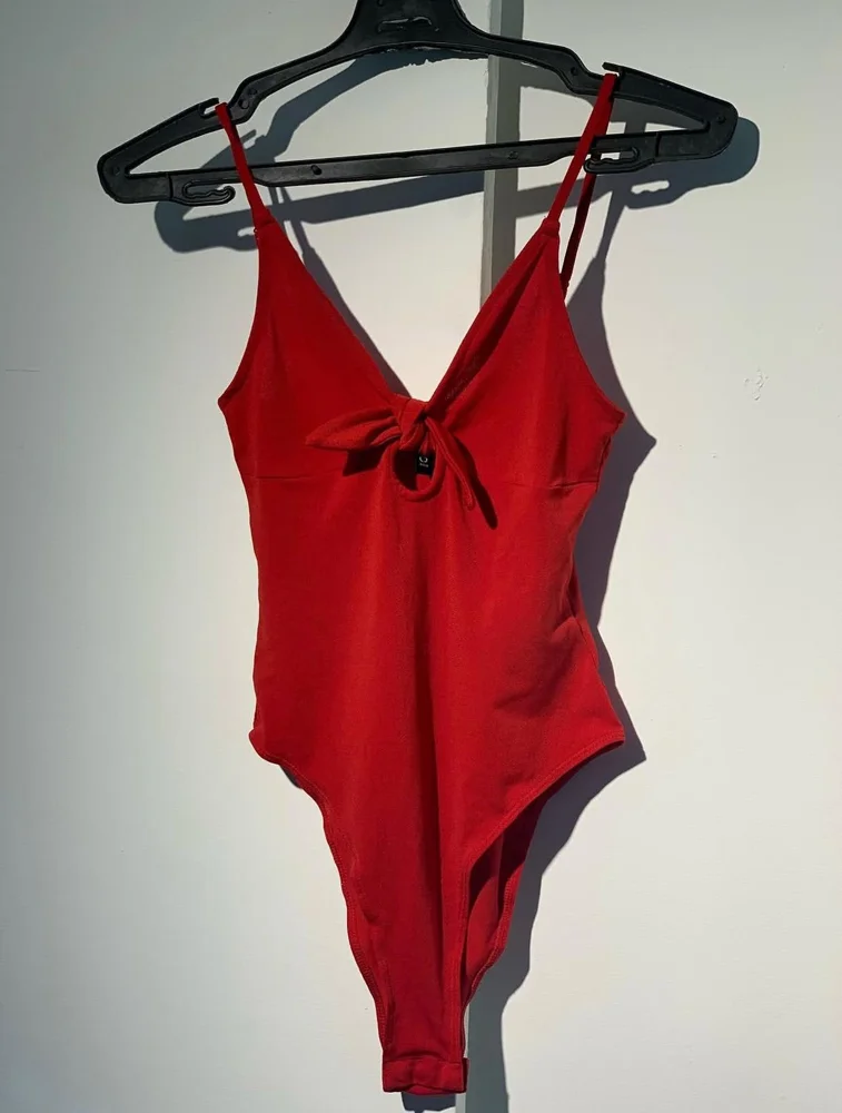 H&M Bodysuits