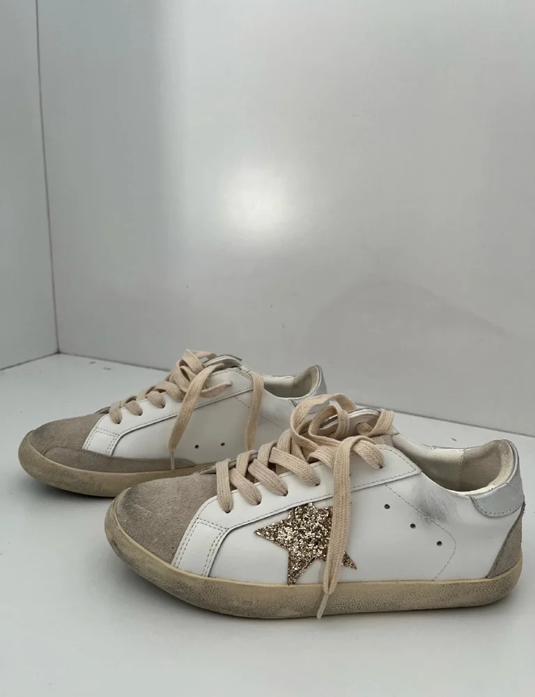 Golden Goose Sneakers