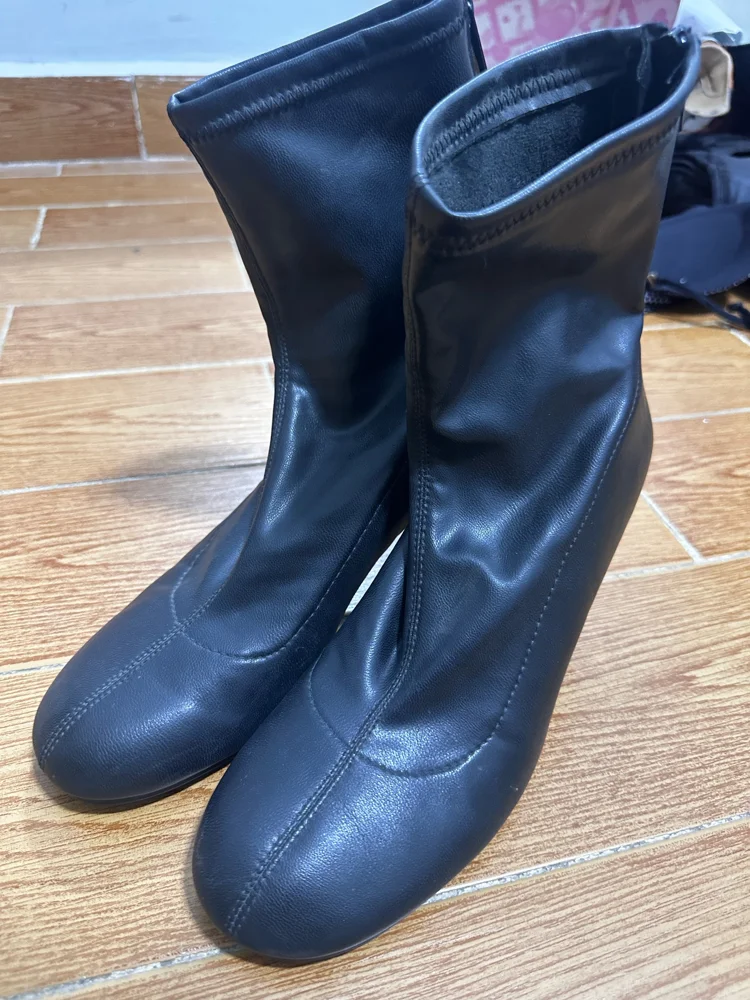 Stradivarius Boots