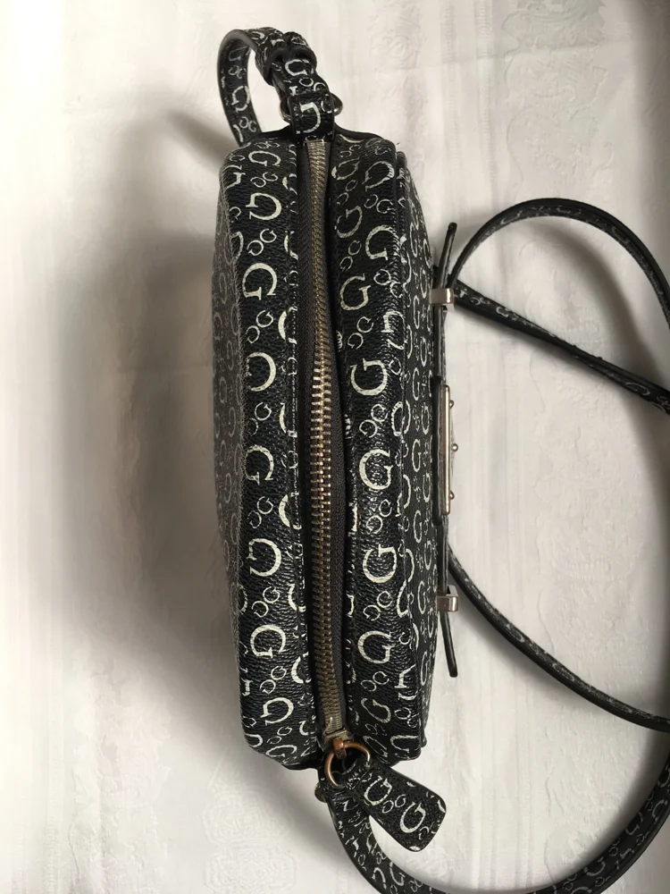 GUESS Cross-Body Bags, Very good, photo 3