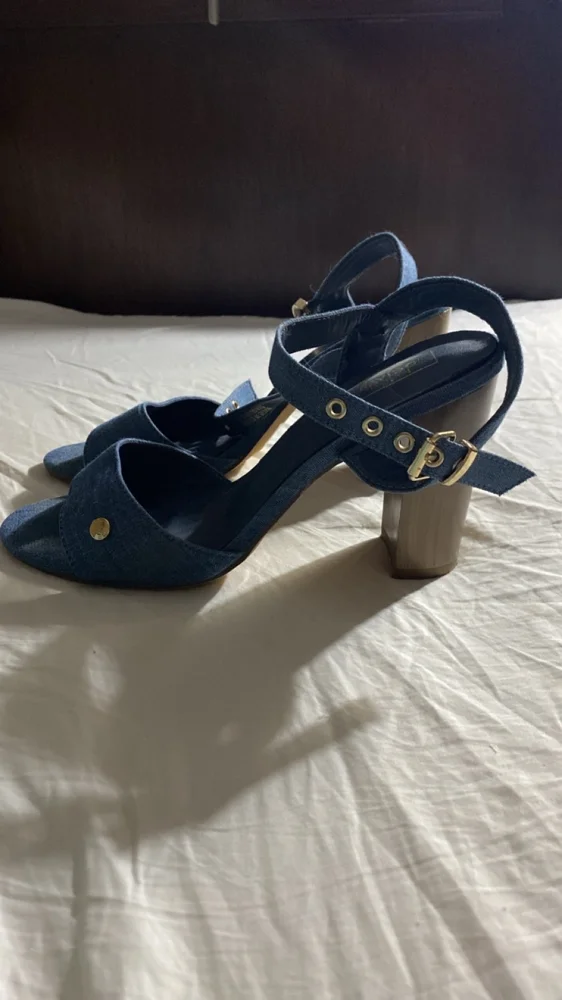 deja vu Sandals
