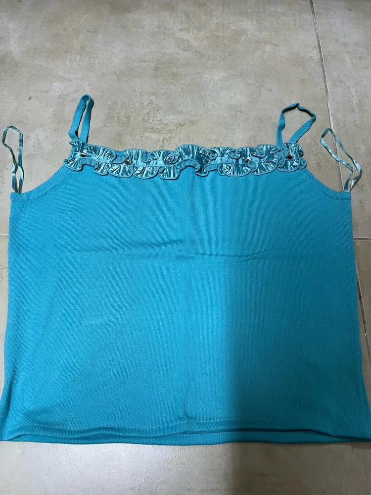 Bagutti Crop Tops