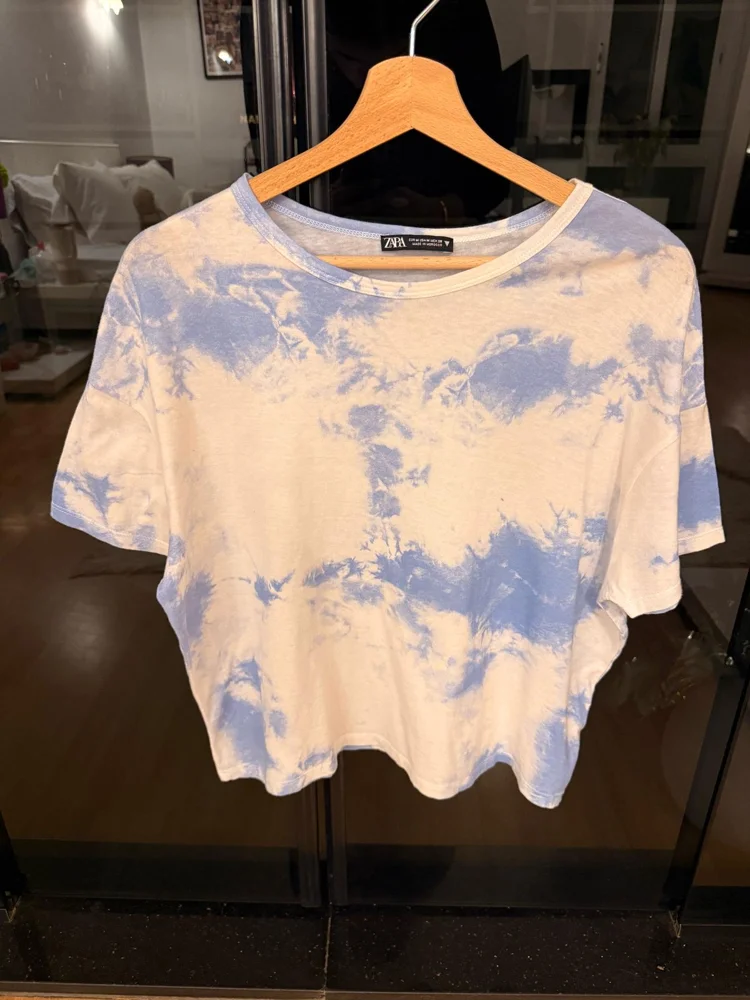 Zara تيشيرتات
