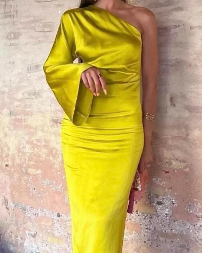 Zara فساتين سواريه