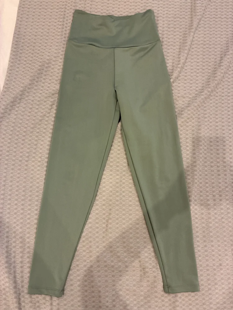 IZZY Leggings