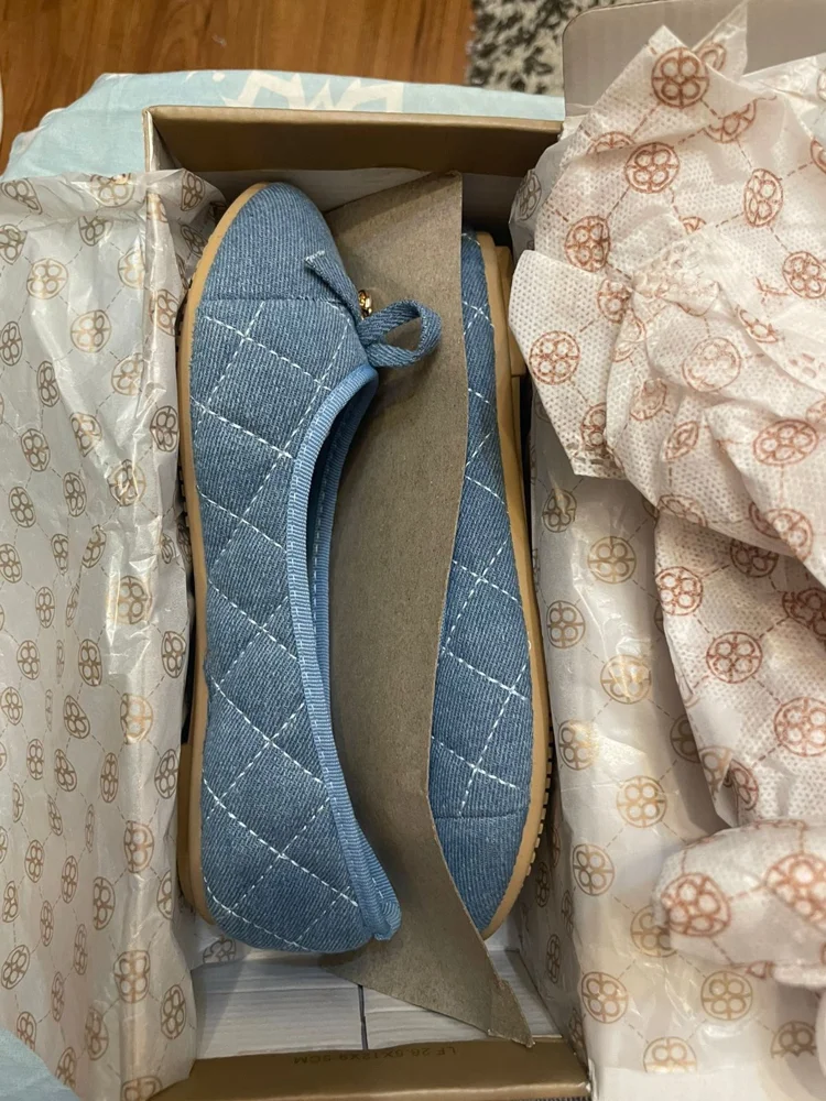 deja vu Flats