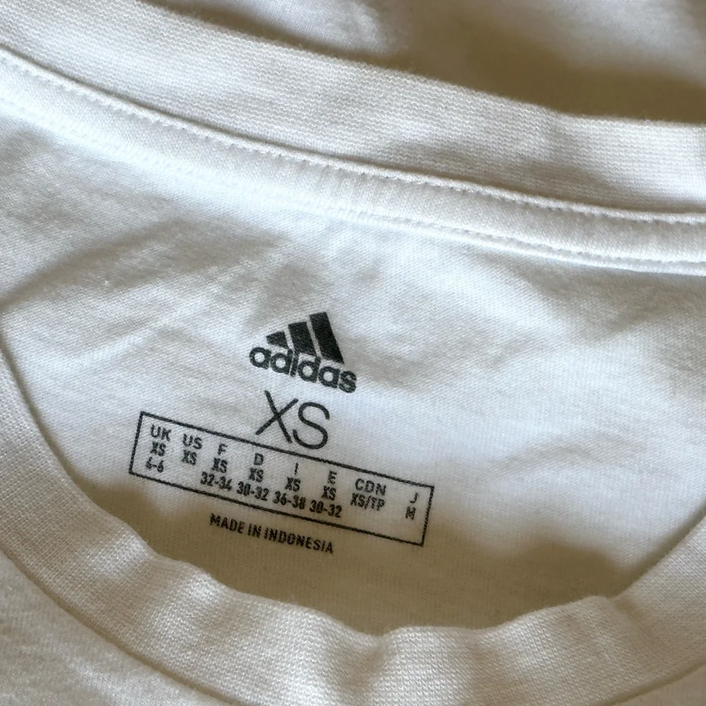 adidas T-shirts, size XS / 34 / 6, photo 4