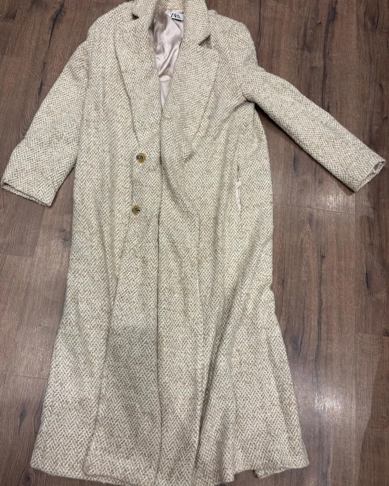 Zara Coats