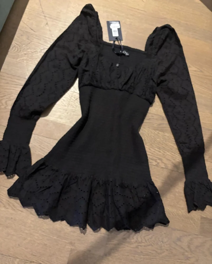 Boohoo Midi Dresses