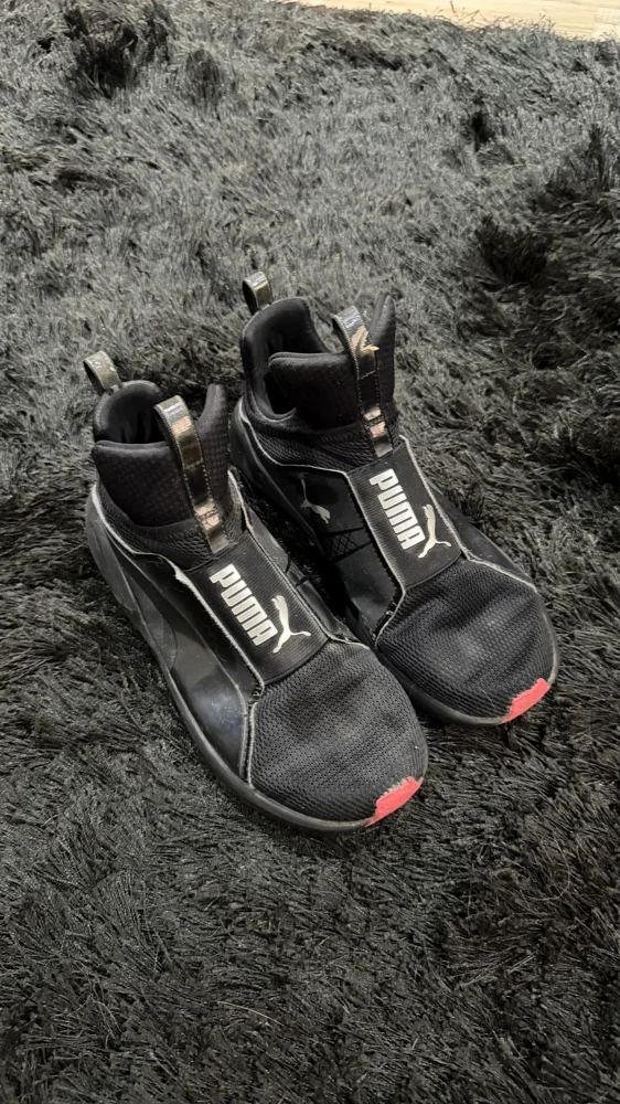 Puma سنيكرز