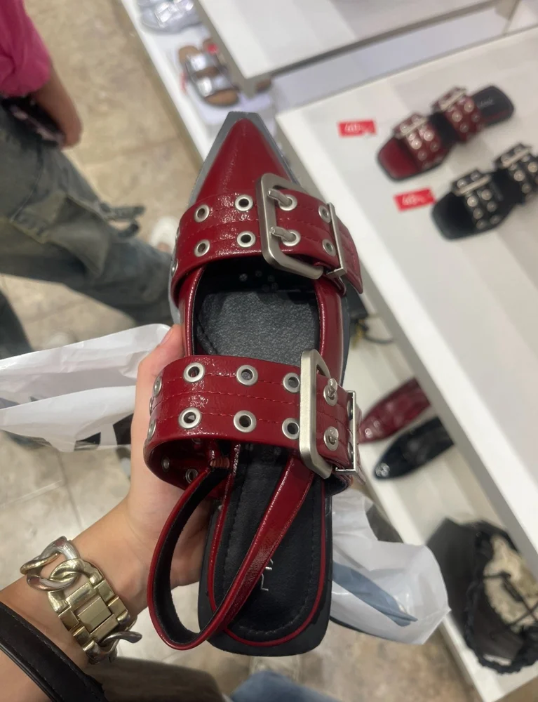 Pixi Flats