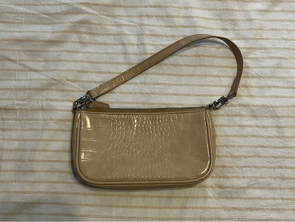 Shoulder Bags
