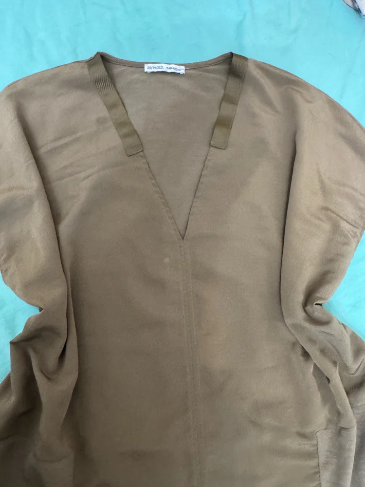 Zara بلوزات