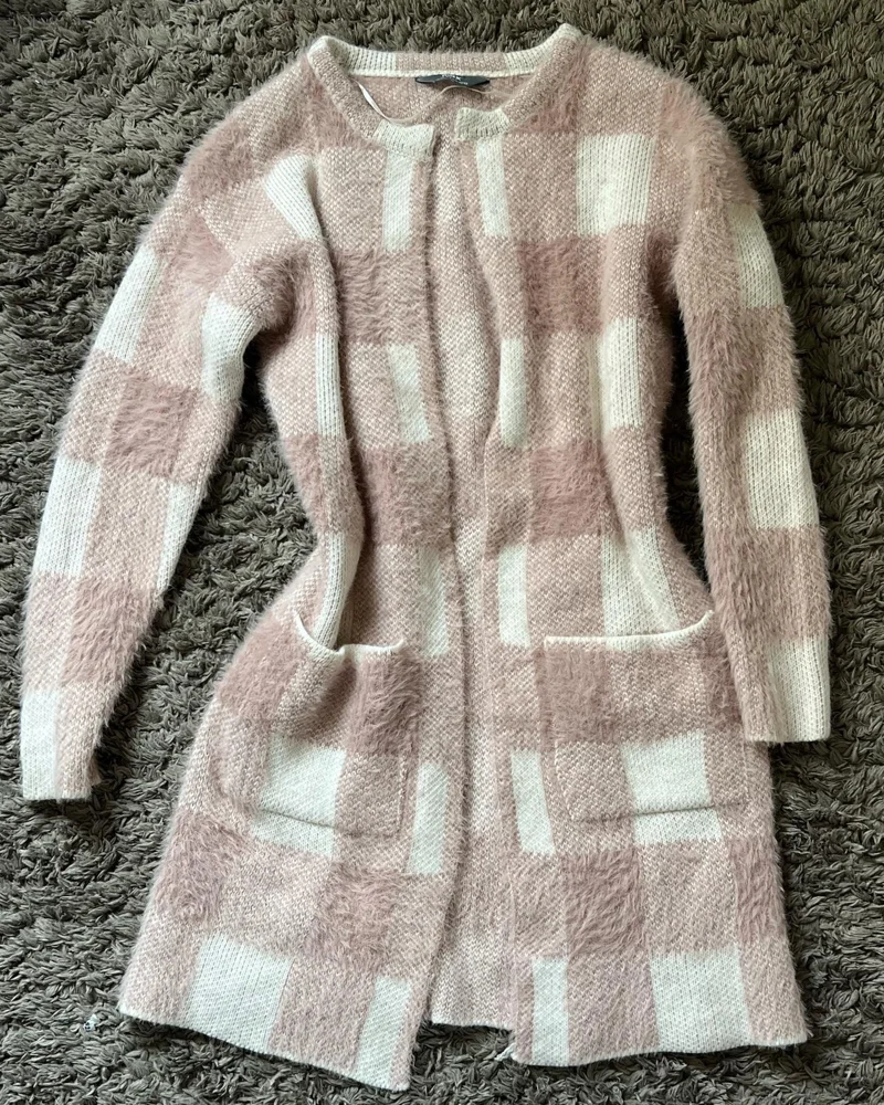 Max Cardigans