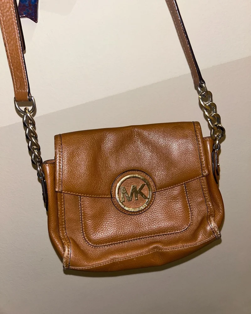 Michael Kors شنط صغيرة
