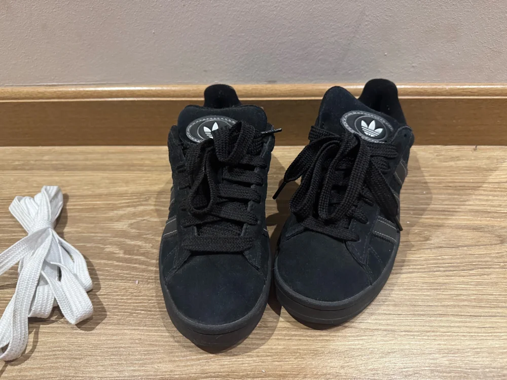 adidas Sneakers, size 37.5, photo 2