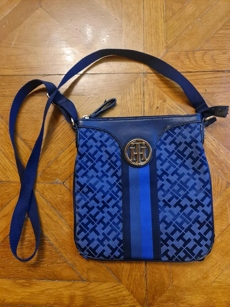 Tommy Hilfiger Cross-Body Bags