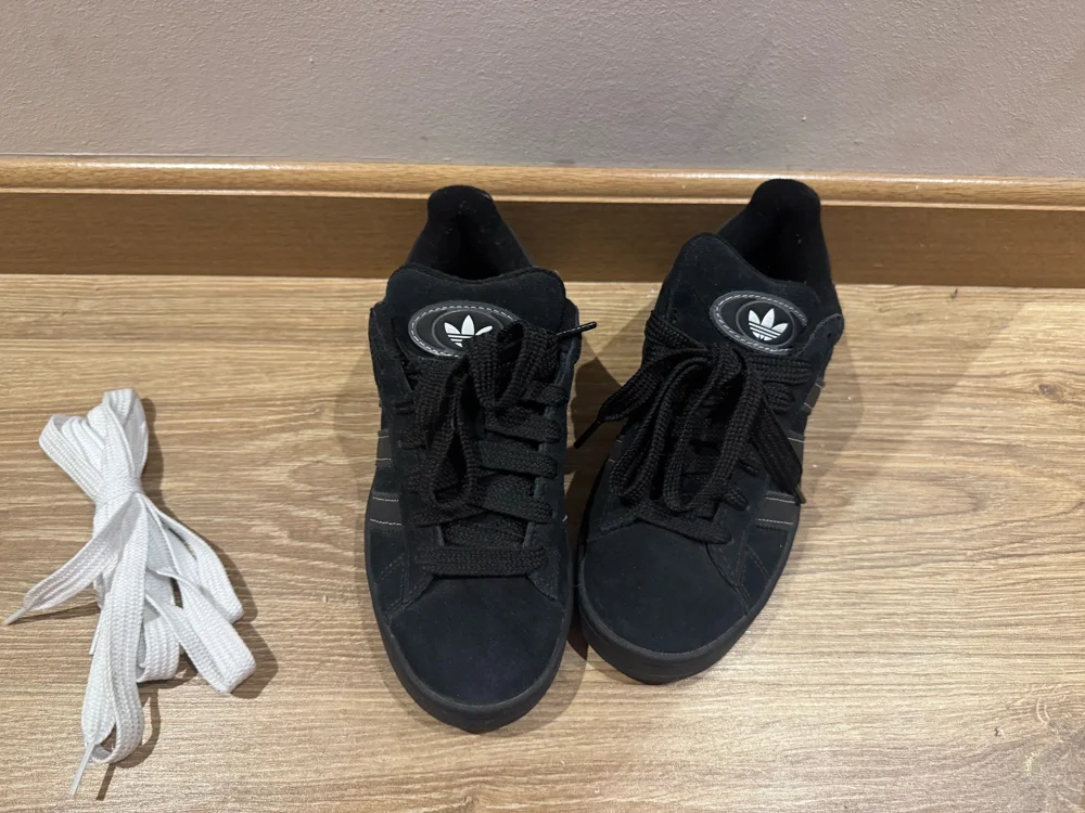 adidas Sneakers, size 37.5, photo 3