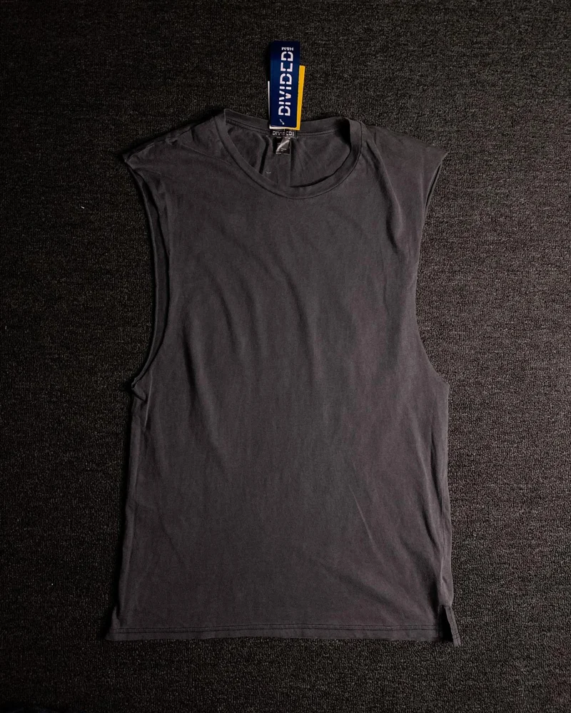 H&M T-shirts