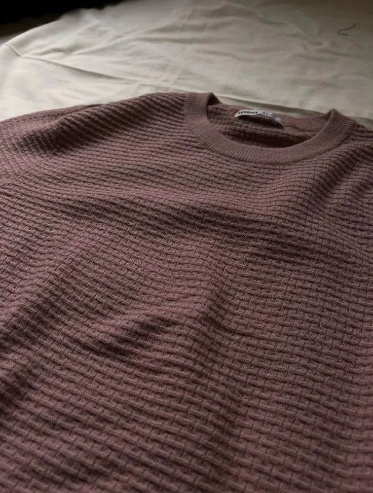 Bershka سويترات وبلوفرات