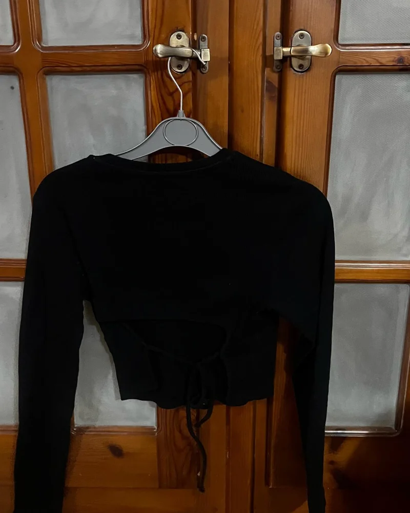 Defacto Open Back