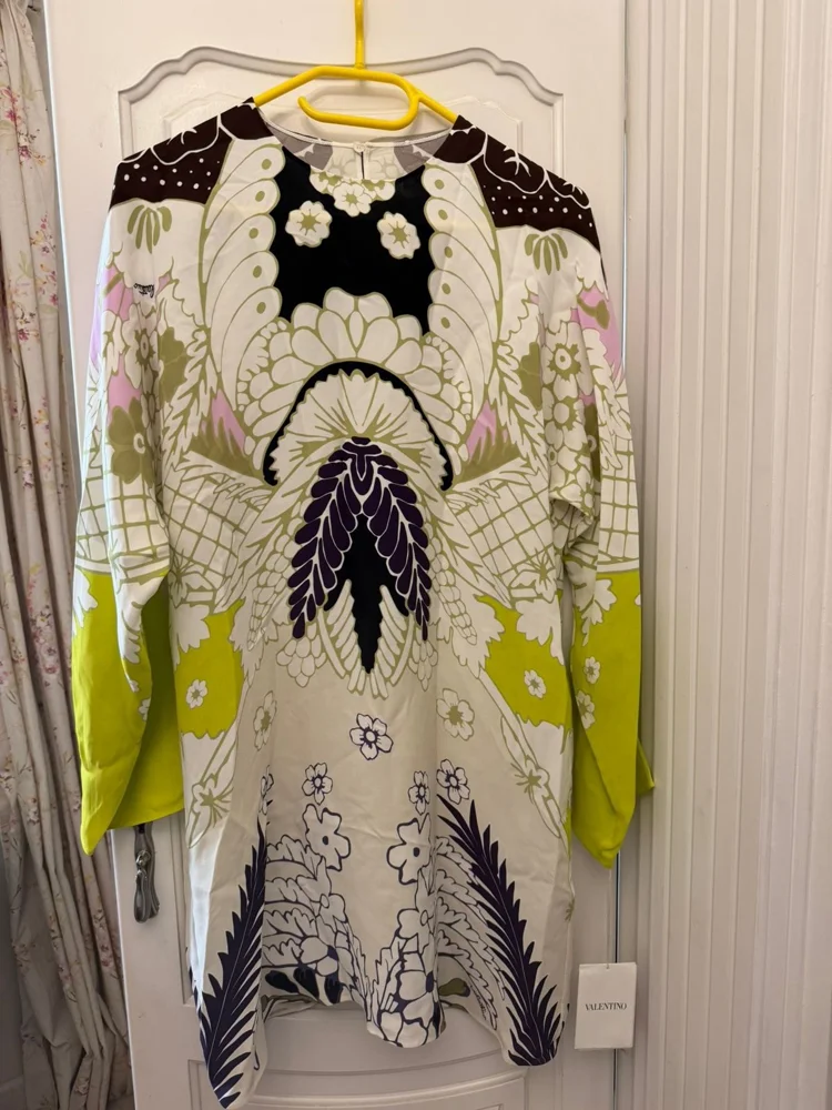 Valentino فساتين قصيرة