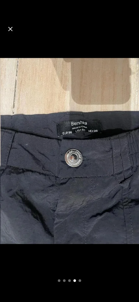 Bershka بنطلونات