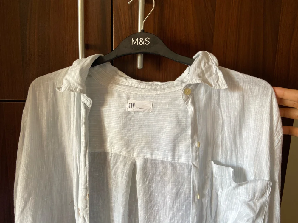 GAP Shirts