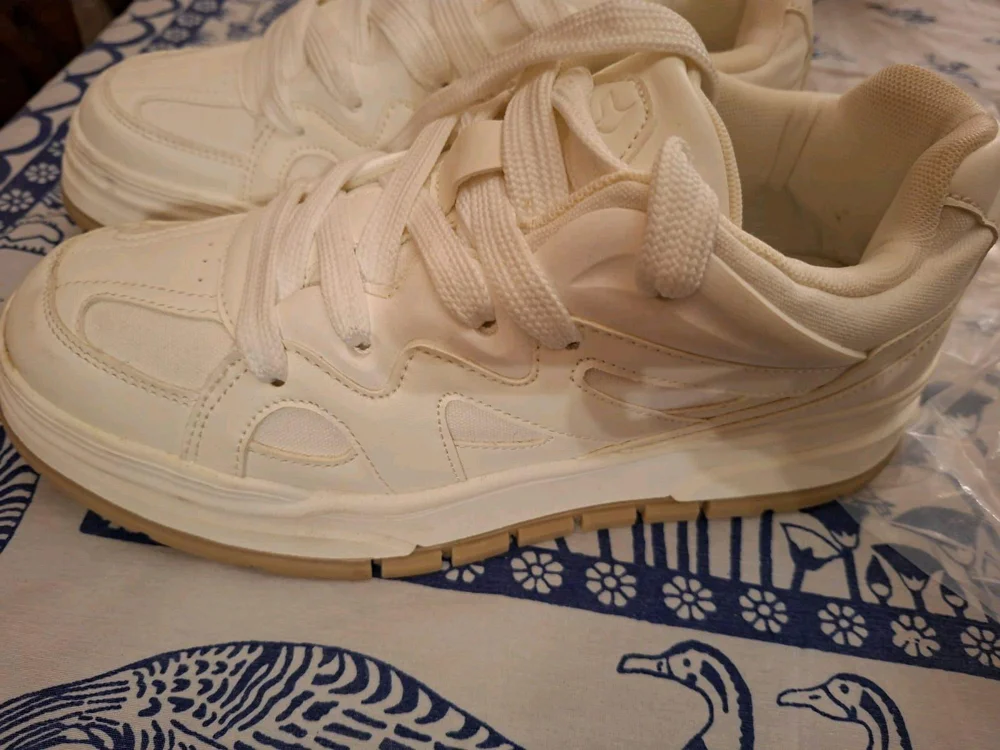 Bershka Sneakers