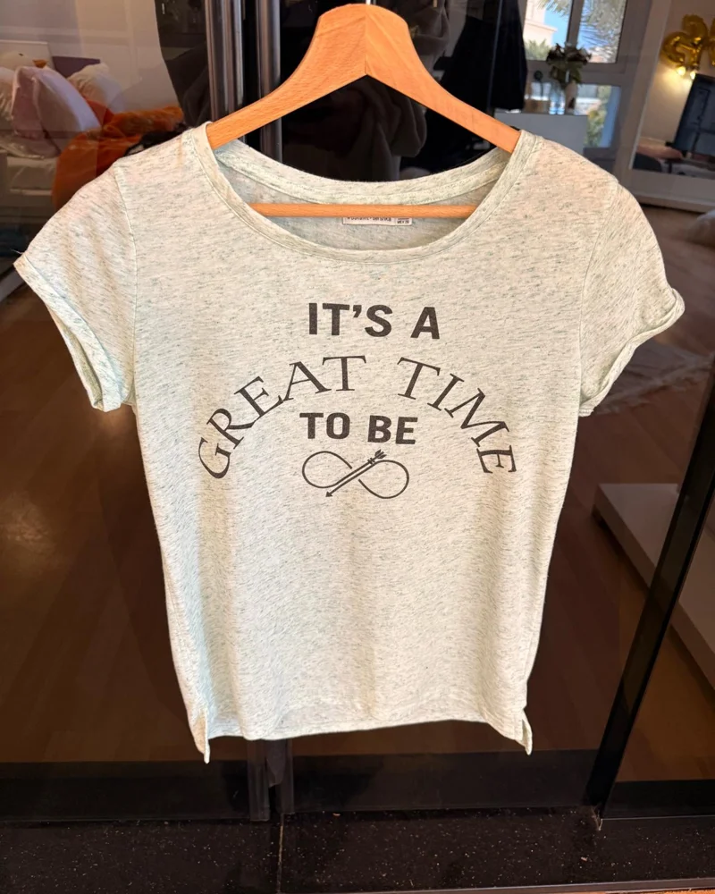 Bershka تيشيرتات