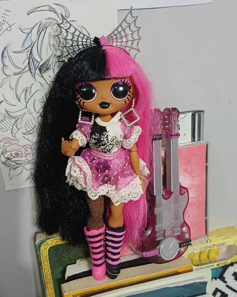 L.O.L. Surprise Figures & Games