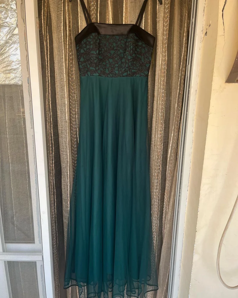 فساتين طويلة