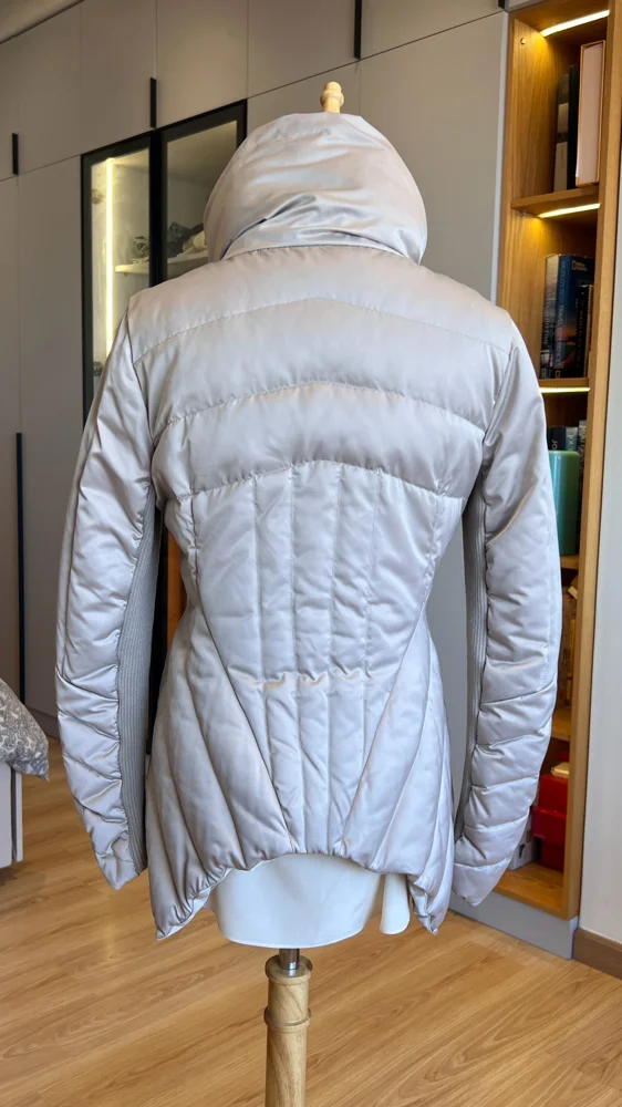 BCBGMAXAZRIA Coats, size S / 36 / 8, photo 3