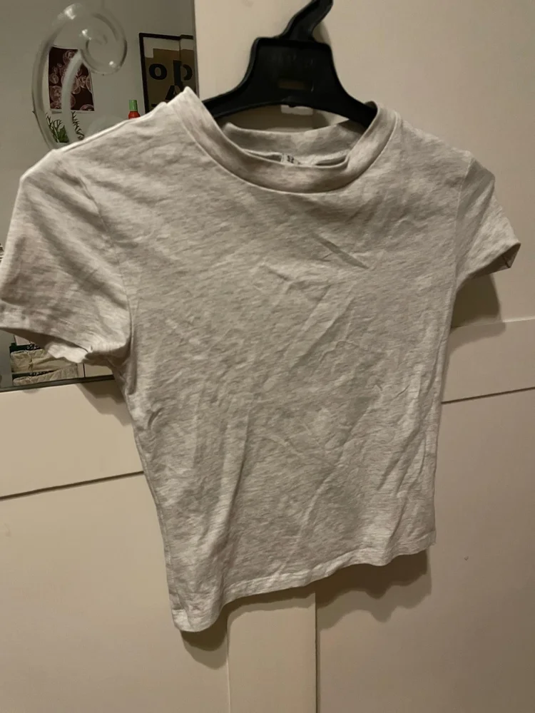 H&M Crop Tops