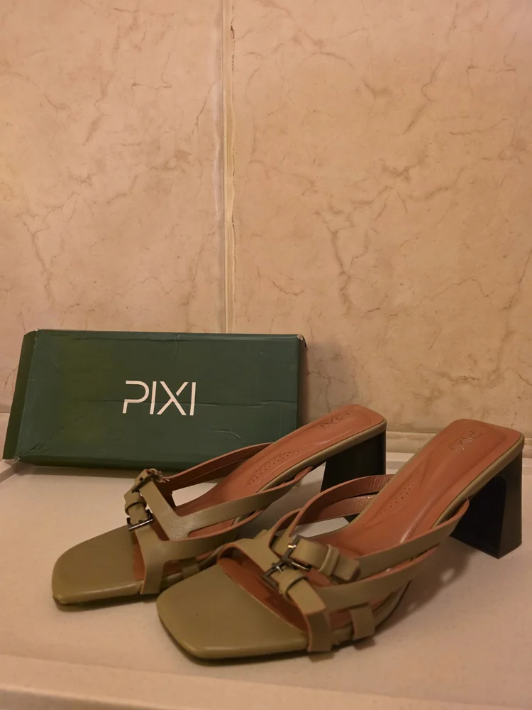 Pixi Sandals, size 41