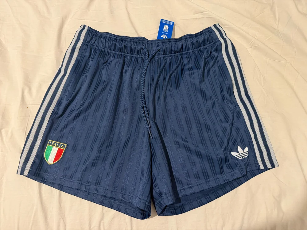 adidas Originals Shorts, New with tags, size XL, photo 3