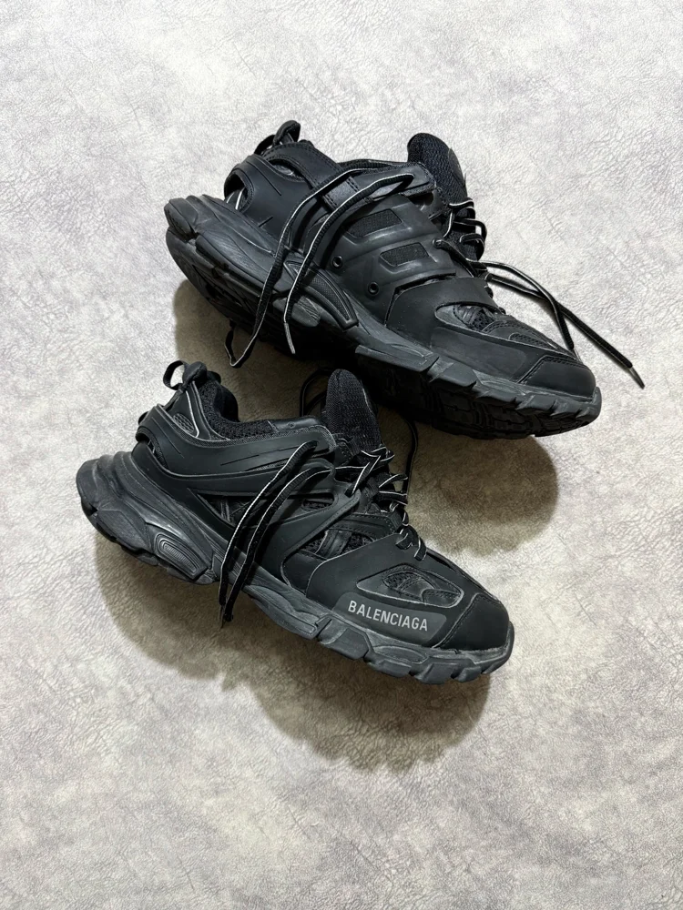 Balenciaga سنيكرز