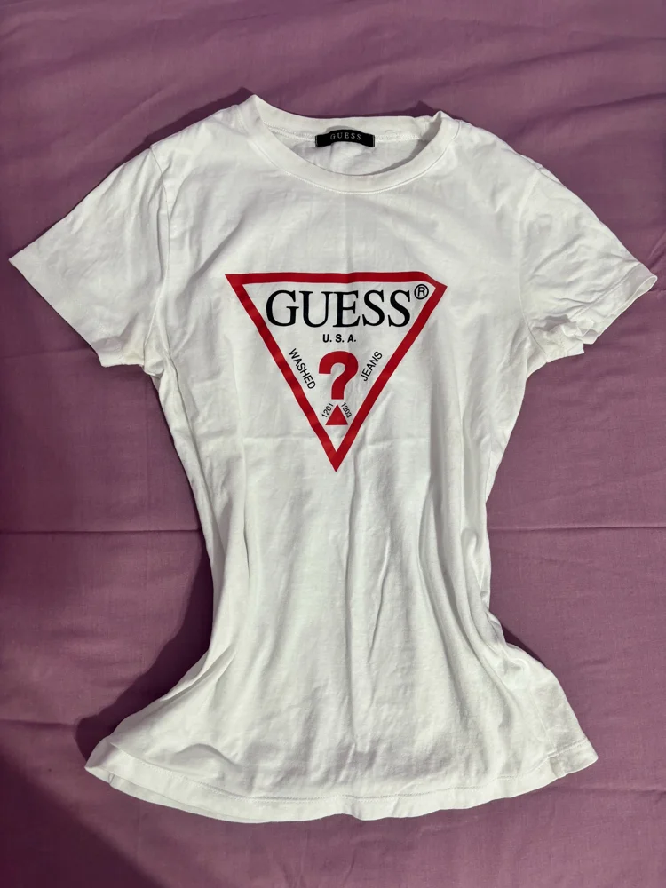 GUESS T-shirts