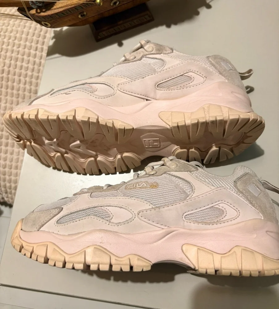 Villa Sneakers, Excellent, size 38.5, photo 2